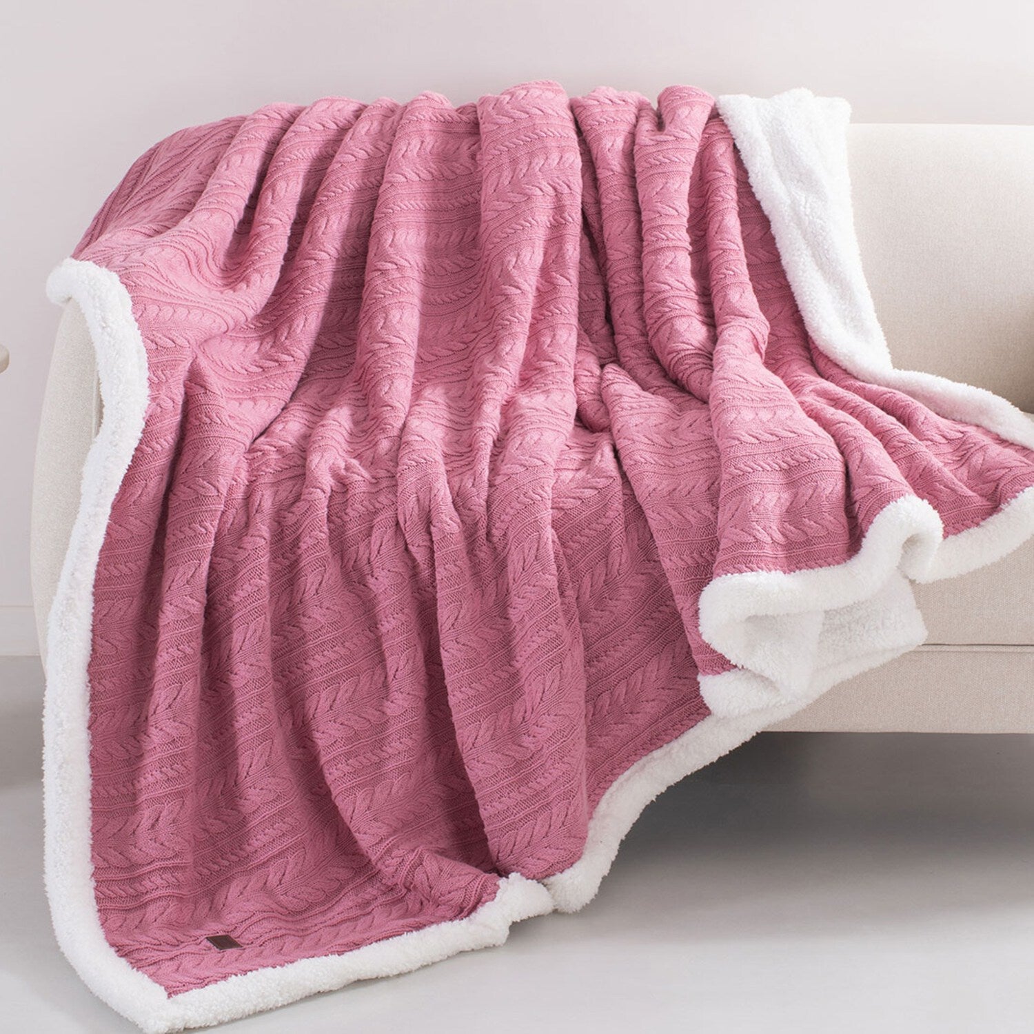 SHERPA KNITTED BLANKET PINK COLOR