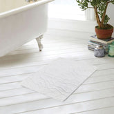 BATHMAT PATTERN WHITE